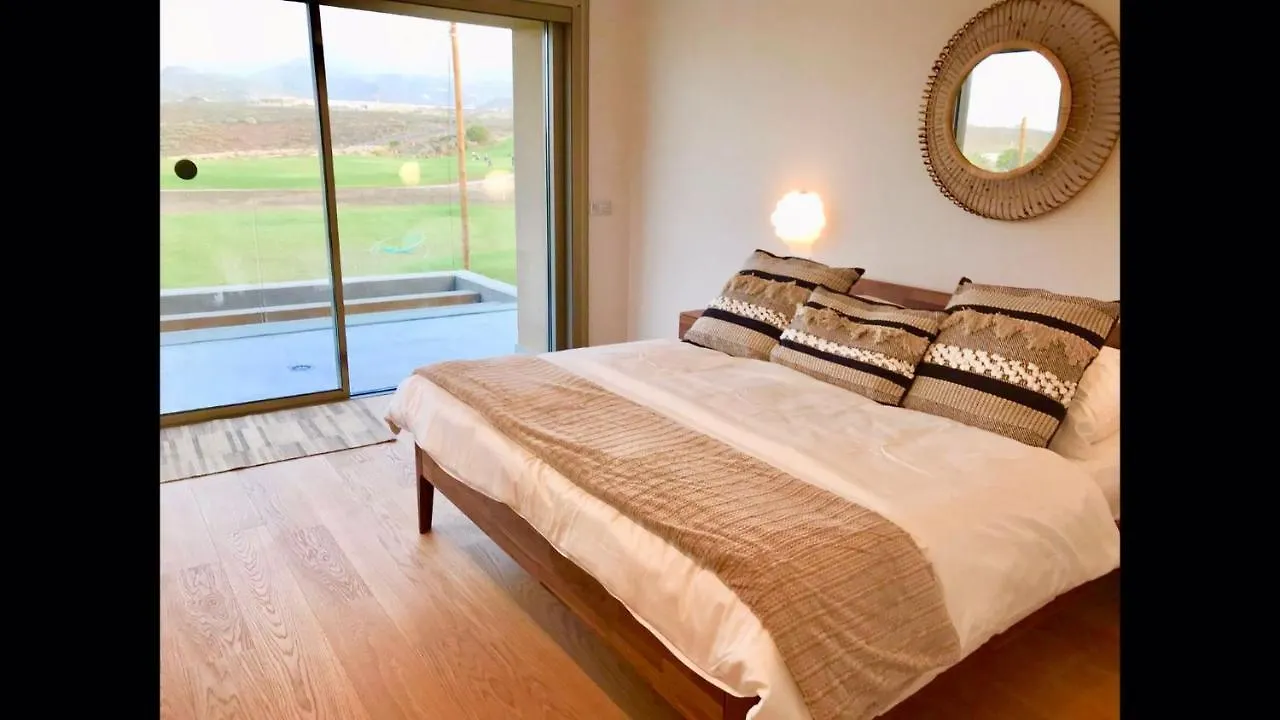 Golf Tenerife South: Mountain View Villa with Heated Pool and Accessible Amenities San Miguel de Abona Spain